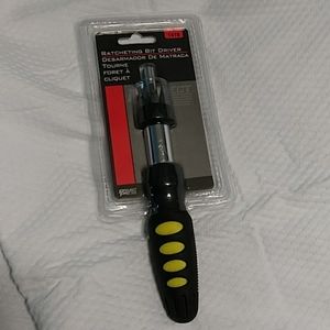Ratcheting Bit Driver